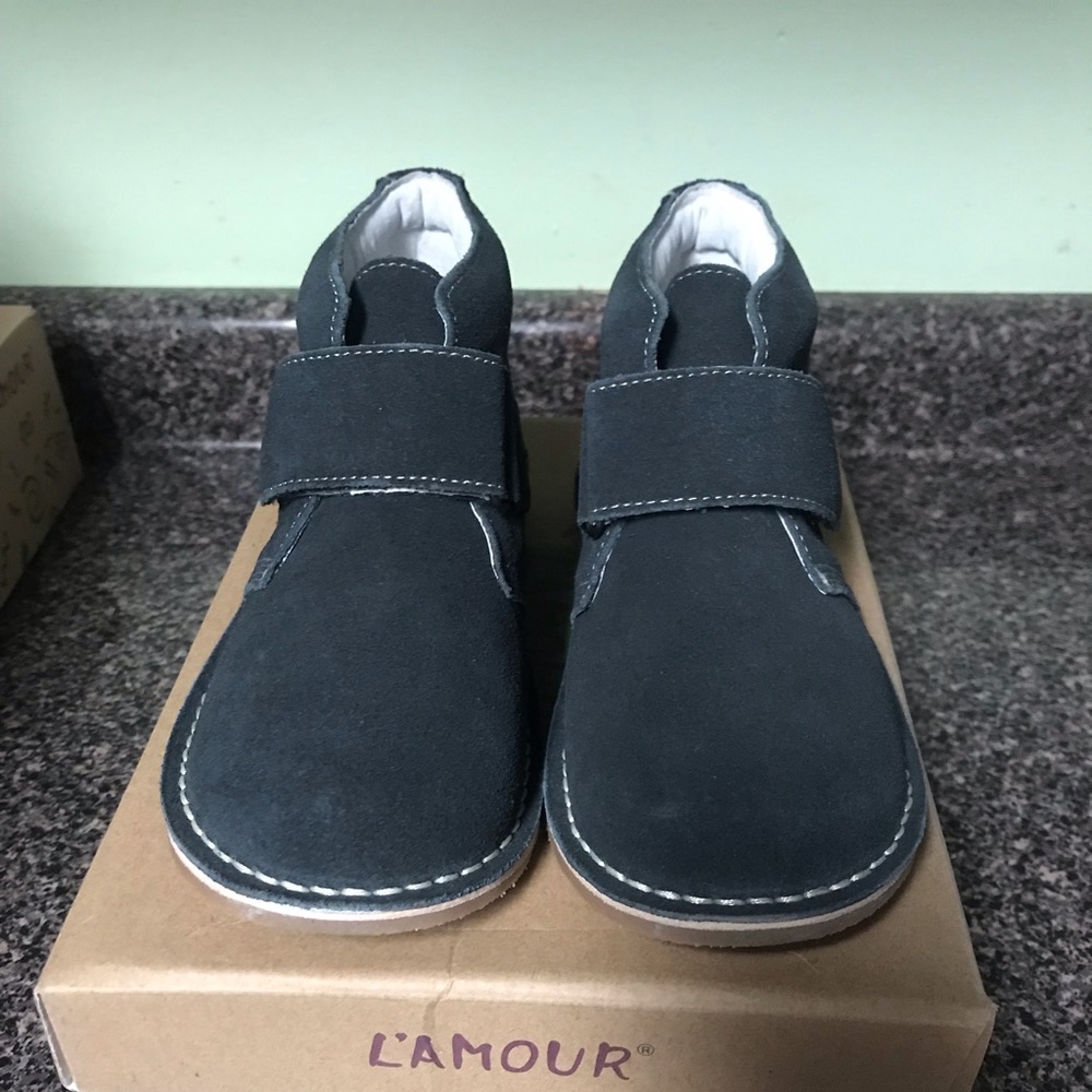 L’AMOUR boys shoes size 1